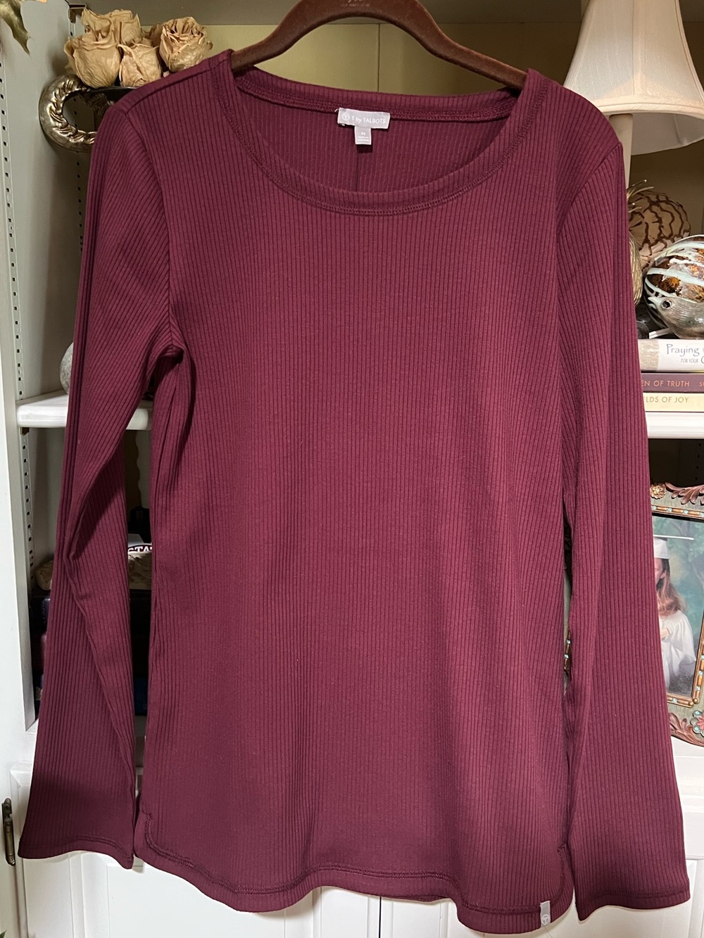 T by Talbots sz M Ribbed Long Sleeve Top in Plum Maroon NEW